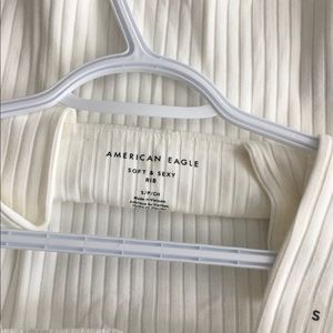 American Eagle Outfitters Tops - American Eagle white cropped top American Eagle Outfitters Tops - American Eagle white cropped top